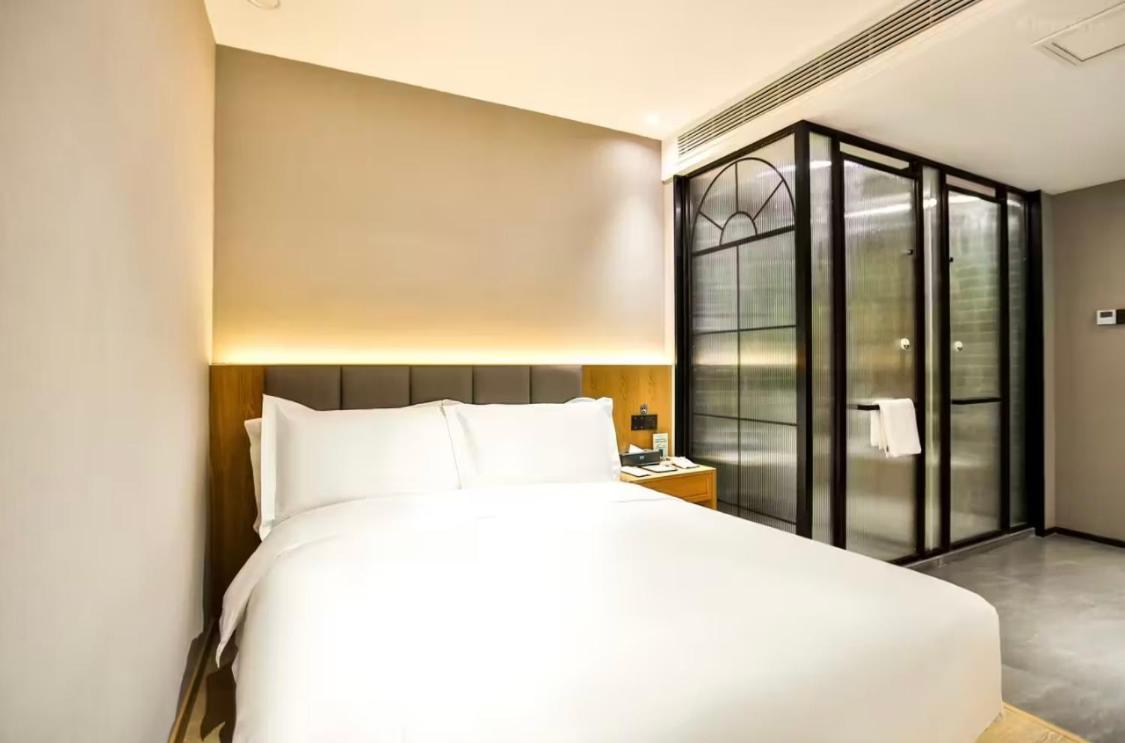 True Go Hotel - Shanghai Jing'An Temple Nanjing West Road 外观 照片