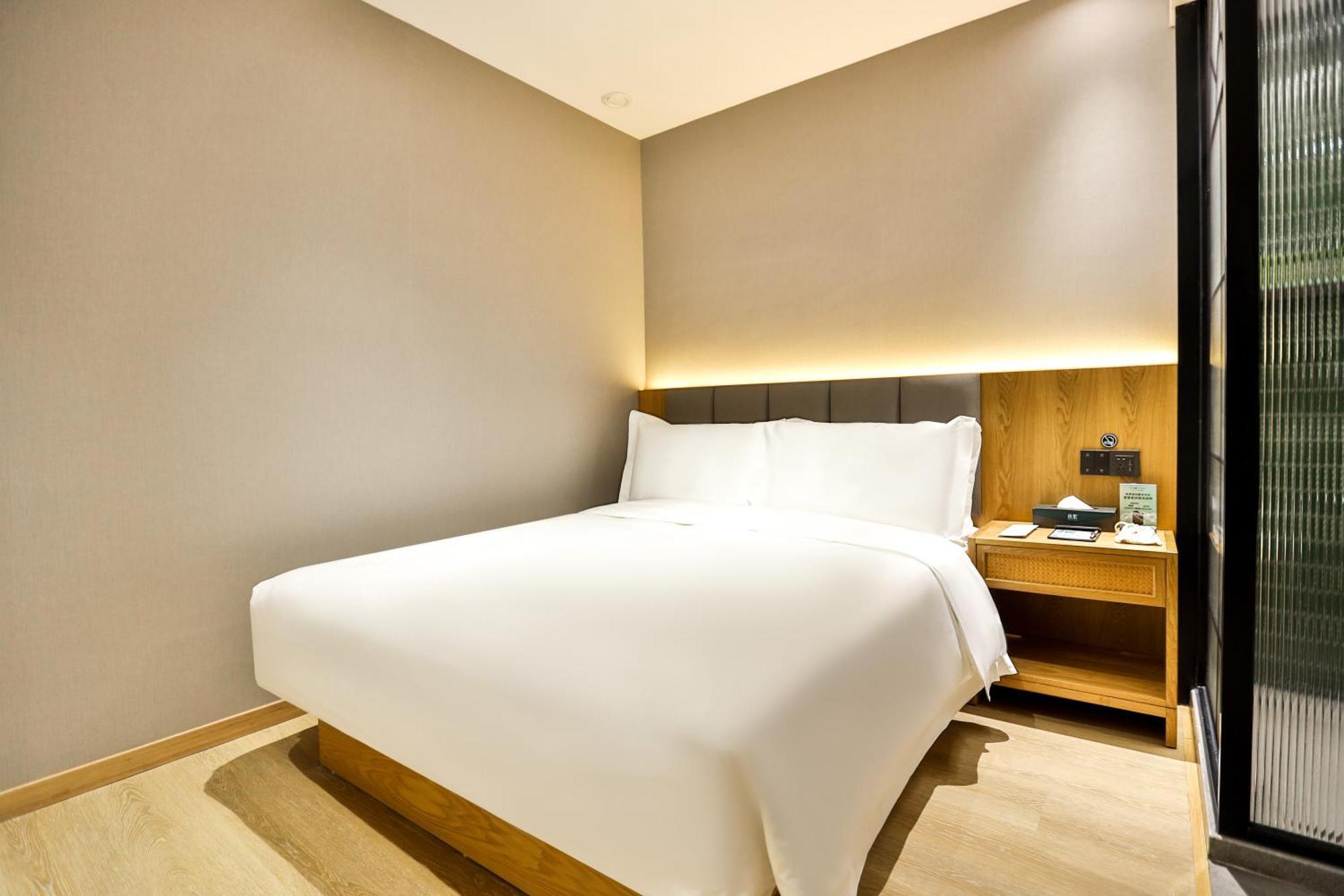 True Go Hotel - Shanghai Jing'An Temple Nanjing West Road 外观 照片
