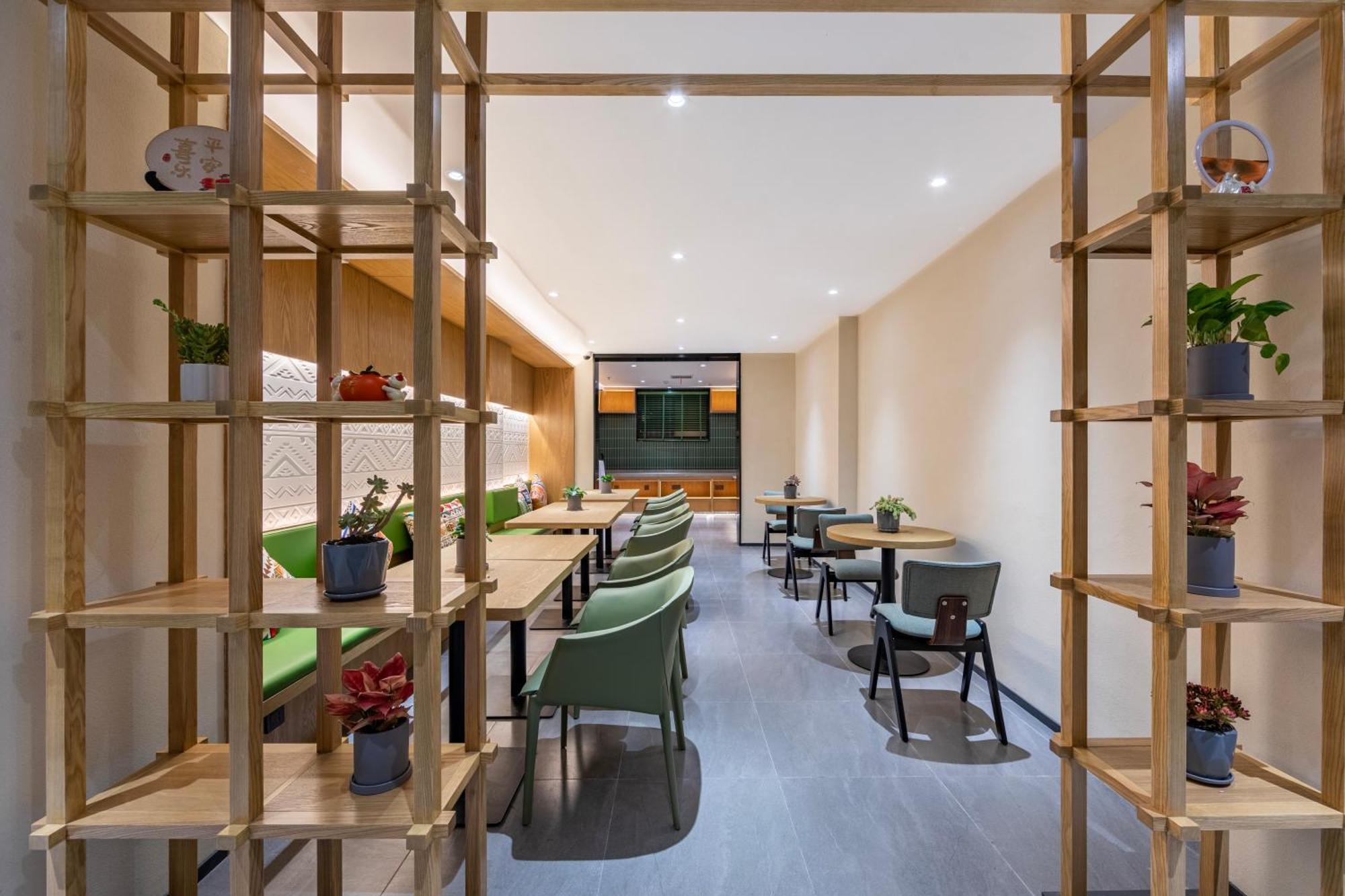 True Go Hotel - Shanghai Jing'An Temple Nanjing West Road 外观 照片