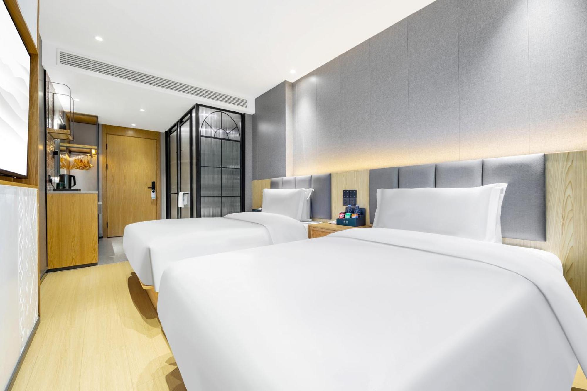 True Go Hotel - Shanghai Jing'An Temple Nanjing West Road 外观 照片